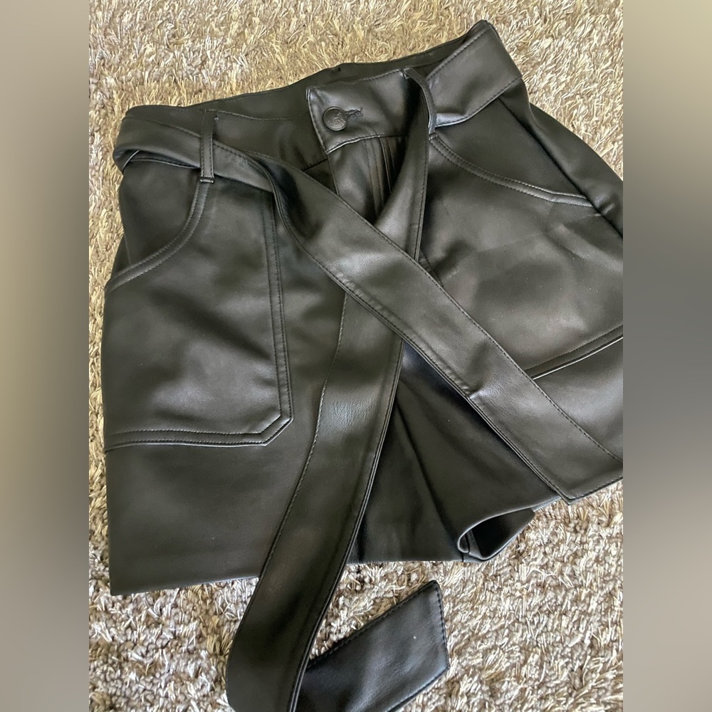 Never worn Zara Leather Shorts size US S